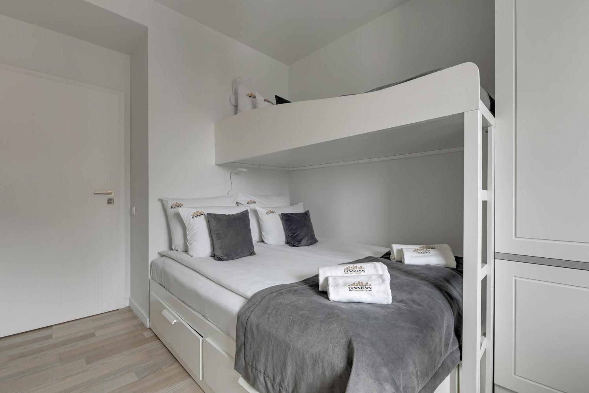 Waterlane Riverside - Spa, Pool, Gym & Parking By Downtown Apartments Gdańsk Kamer foto