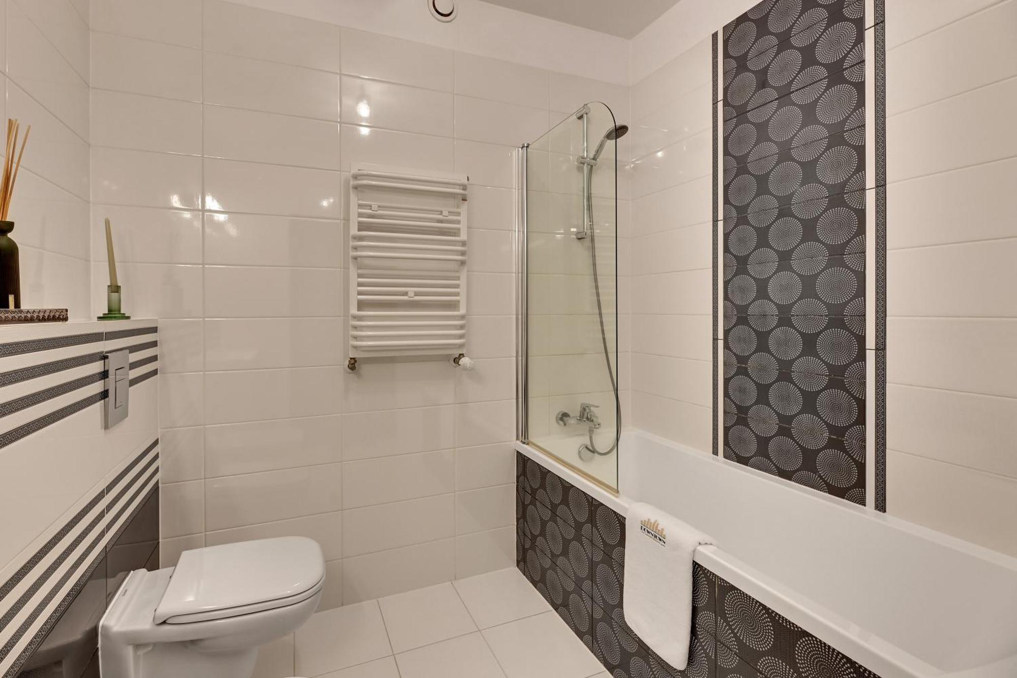 Waterlane Riverside - Spa, Pool, Gym & Parking By Downtown Apartments Gdańsk Kamer foto